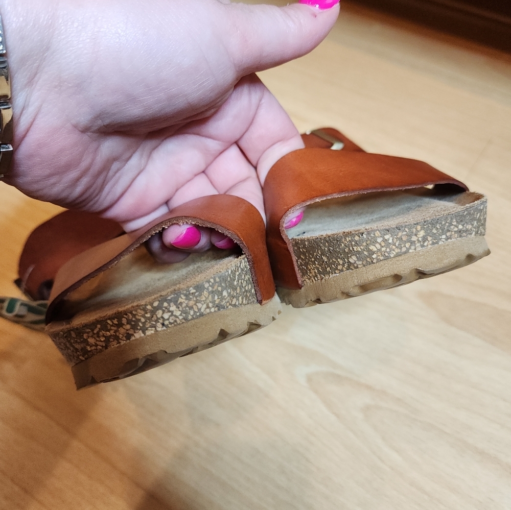 NWT Yokono Brown Leather Wedge Sandals Womens 9 Double Buckle Straps - Picture 15 of 16